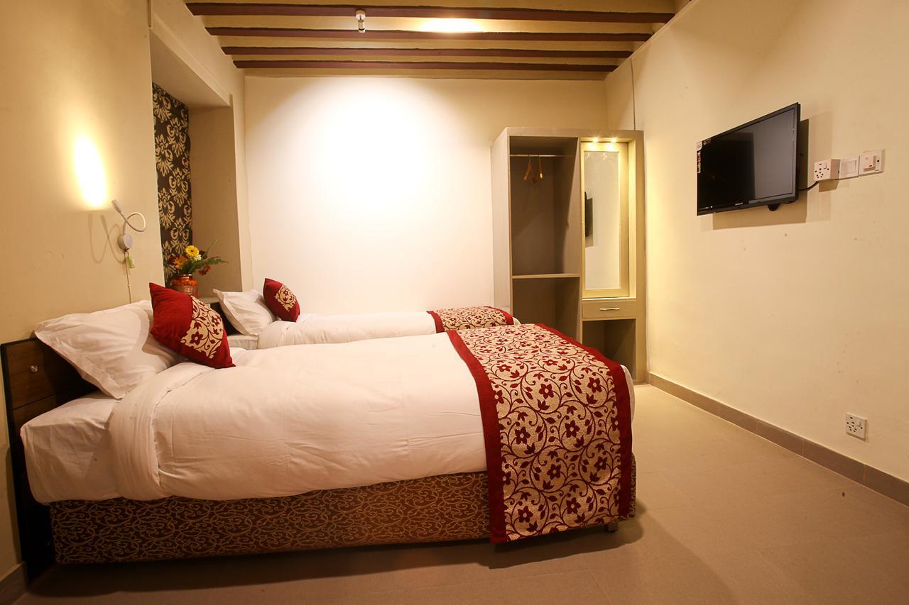Hotel Heranya กาฐมาณฑุ ภายนอก รูปภาพ