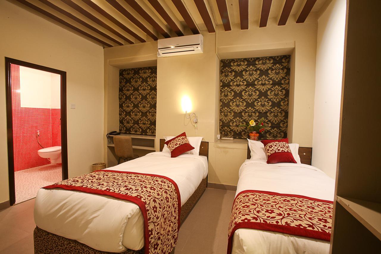 Hotel Heranya กาฐมาณฑุ ภายนอก รูปภาพ