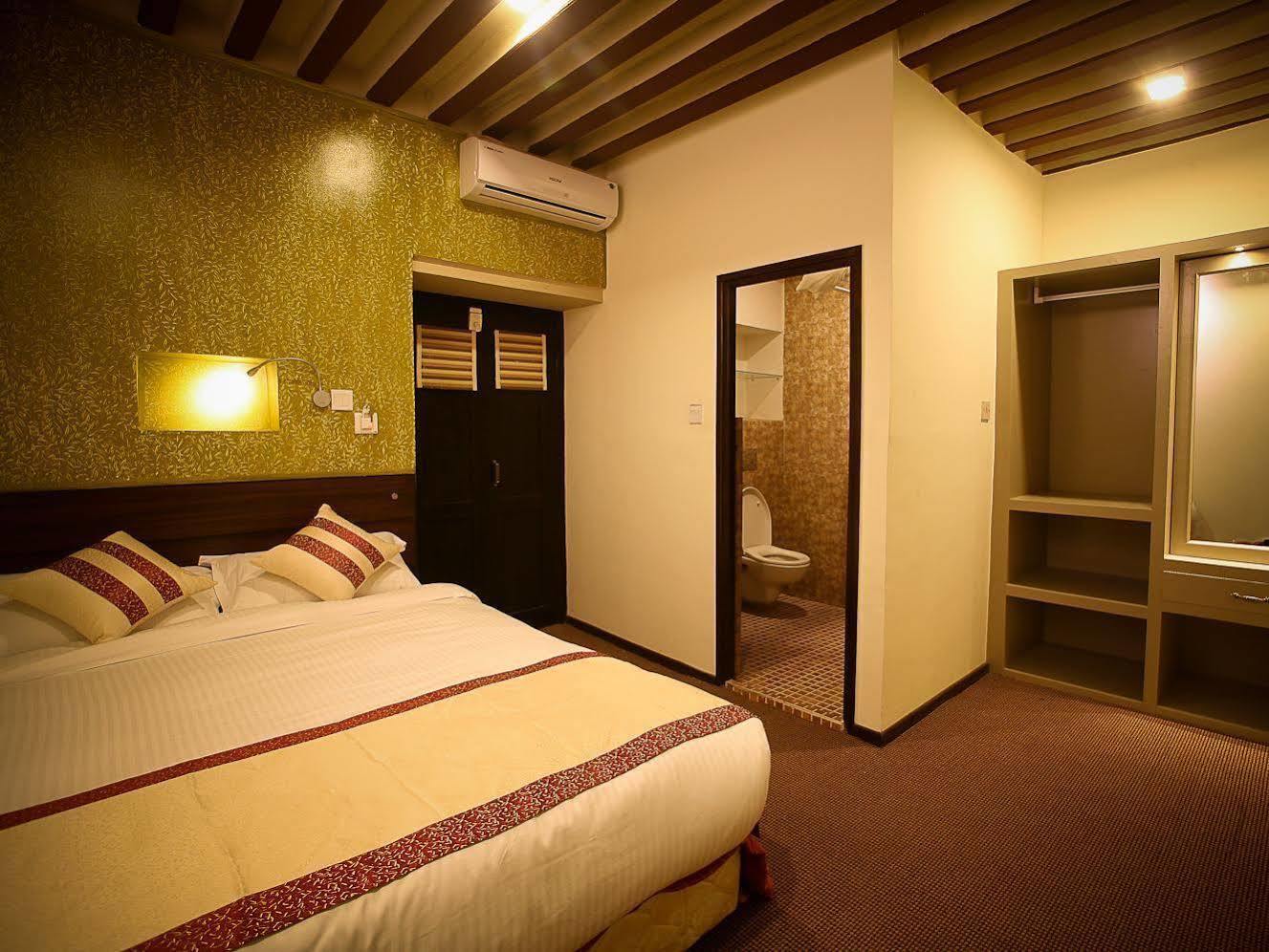 Hotel Heranya กาฐมาณฑุ ภายนอก รูปภาพ